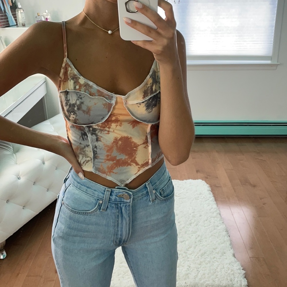Cropped tank